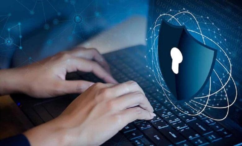 हनी ट्रैप में फँसाकर साइबर ठगों ने बुजुर्ग से की ठगी