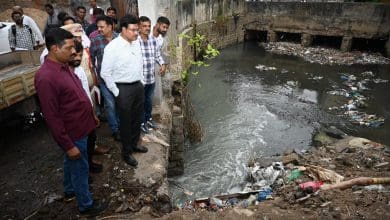 बरसाती नालों के विस्तार कार्य पर अधिकारियों की निगरानी