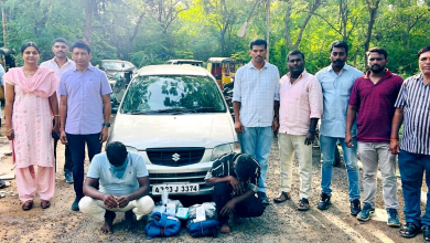 गोलकोंडा आबकारी पुलिस द्वारा जब्त की गई गांजा से भरी कार