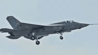 चीन का J-35 स्टेल्थ फाइटर जेट पाकिस्तान को ऑफर करते हुए