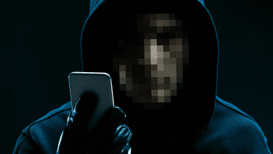 साइबर ठगों द्वारा बैंक से ऑनलाइन पैसे की ठगी का प्रतीकात्मक चित्र