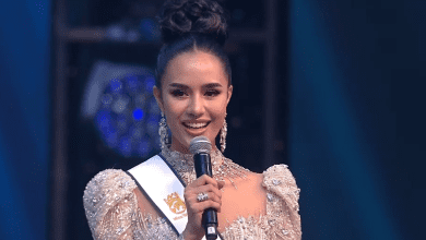 मिस वर्ल्ड ओपल सुचाता SHE Teams महिला पुलिस के साथ विदाई लेते हुए RGIA हैदराबाद का एयरपोर्ट