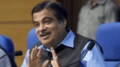 धन की कमी नहीं, नौकरशाही का उत्साह ही विकास में बाधक’।”