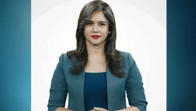 स्वेच्छा वोटारकर आत्महत्या मामले में आरोपी पूर्ण चंद्र बदावत पुलिस के समक्ष आत्मसमर्पण करते हुए”