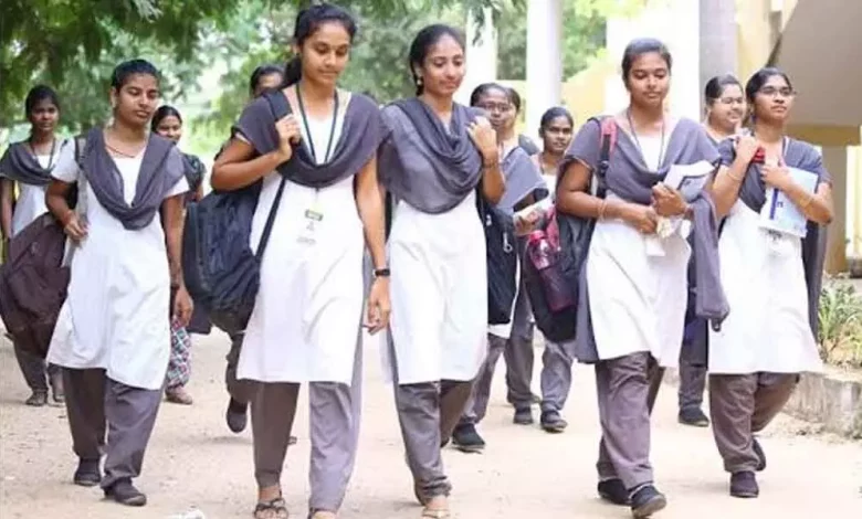 राज्य स्तरीय समीक्षा बैठक में शिक्षकों व अधिकारियों की भागीदारी