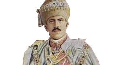 महाराजा किशन प्रसाद की दुर्लभ ऐतिहासिक छवि, हैदराबाद के दीवान और बहुआयामी व्यक्तित्व के रूप में।