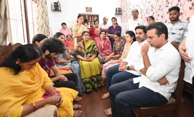 जुबली हिल्स विधायक मागंटी गोपीनाथ के अंतिम संस्कार में शामिल लोग