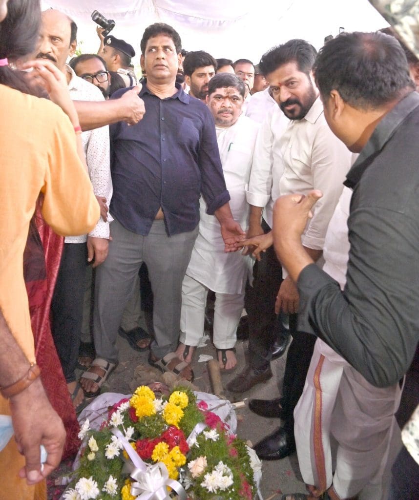 जुबली हिल्स विधायक मागंटी गोपीनाथ के निधन पर मुख्यमंत्री रेवंत रेड्डा 
