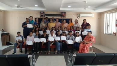 कम्प्यूटर अप्लीकेशन समर कैंप में प्रमाण-पत्र वितरण समारोह