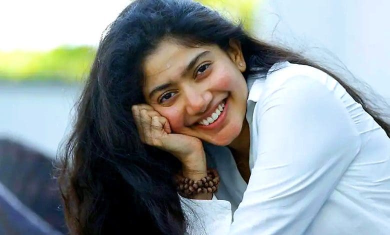 साई पल्लवी का बॉलीवुड डेब्यू फिल्म 'रामायण' और 'एक दिन'