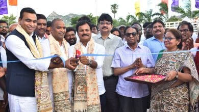 मिनी शिल्पारामम् उद्घाटन समारोह में हस्तशिल्प प्रदर्शनी