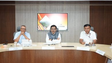 अरुण कुमार जैन, दमरे महाप्रबंधक, सुरक्षा बैठक में