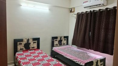 हाईटेक सिटी में कोलीविंग संस्कृति पर रोक की मांग करते पूर्व सांसद वी. हनुमंत राव