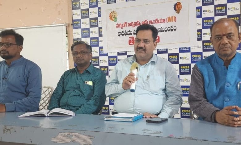 पत्रकारों को मिले सुविधाएँ: संजय उपाध्याय की मांग