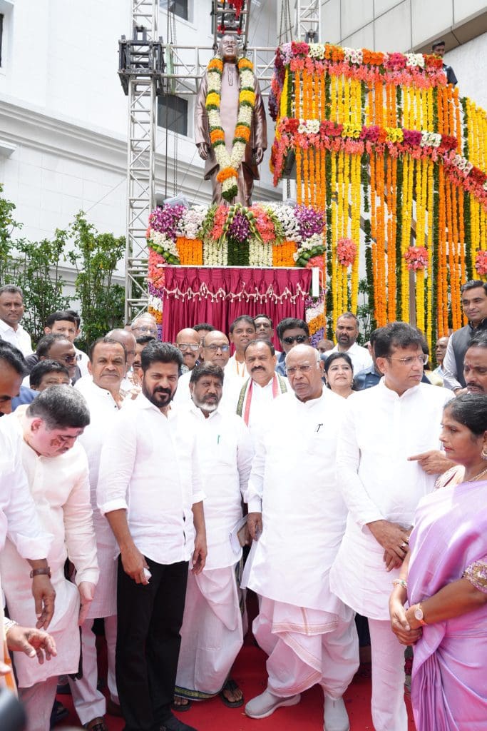 राजनीति में काम करने वाले ही बढ़ेंगे आगे : रेवंत रेड्डी  
