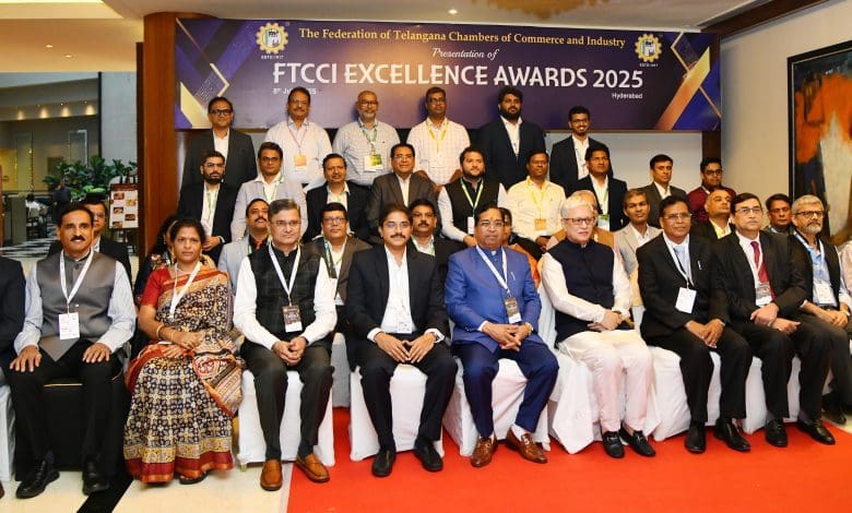 एफटीसीसीआई ने उद्यमियों को उत्कृष्टता पुरस्कार दिए
