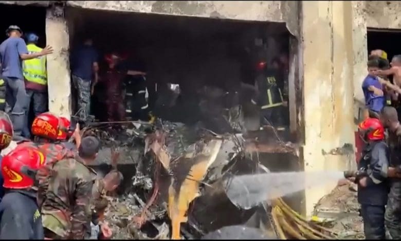 बांग्लादेश एयरफोर्स जेट क्रैश में मौतें बढ़ीं