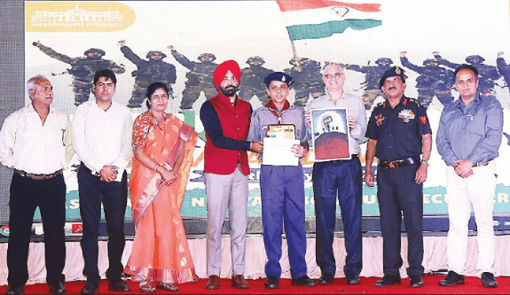 राष्ट्रपति निलयम में कारगिल दिवस पर छात्रों का सांस्कृतिक प्रदर्शन