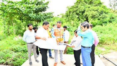 हाइकिंग ट्रेल पार्क सौंदर्यीकरण का निरीक्षण करते जीएचएमसी आयुक्त