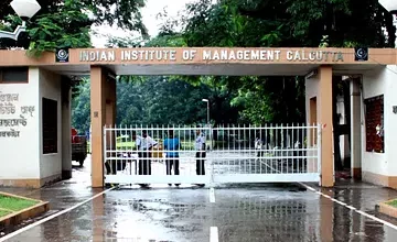 आईआईएम कलकत्ता के छात्र पर महिला से दुष्कर्म का आरोप