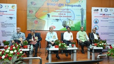 ऑपरेशन सिंदूर में प्रयुक्त हथियार प्रणालियों पर डीआरडीएल में आयोजित कार्यशाला सिंदूर सौगंध का दृश्य।