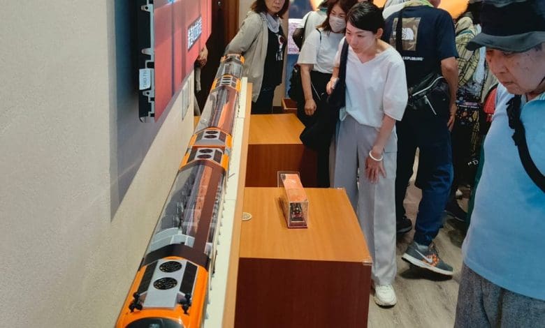 वंदे भारत और चिनाब ब्रिज की आधुनिकता की झलक