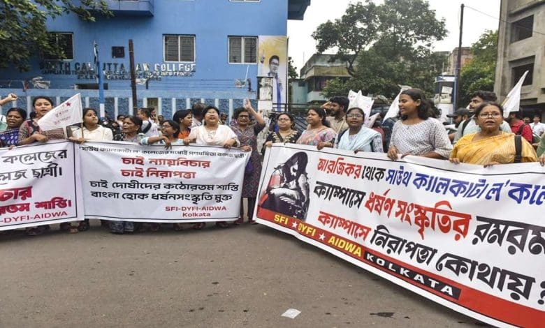 कोलकाता में महिलाओं की सुरक्षा पर संकट