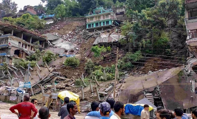 मानसून से तबाही के दृश्य, उत्तराखंड-हिमाचल में बारिश का कहर