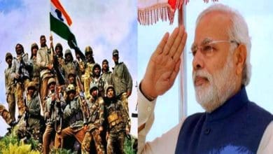 कारगिल विजय दिवस पर शहीद सैनिकों को श्रद्धांजलि