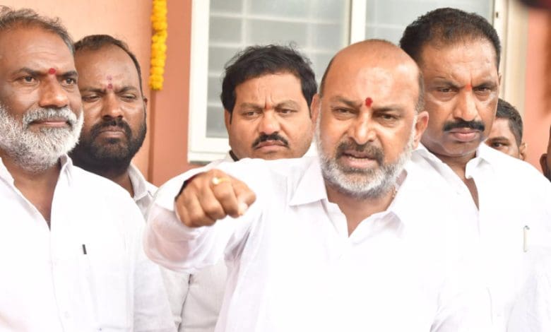 बंडी संजय ने केटीआर को खुली बहस की चुनौती दी