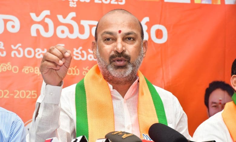 केंद्रीय गृह राज्य मंत्री बंडी संजय ने केस पर टिप्पणी की