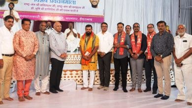 बच्चों को कार से पहले संस्कार देना आवश्यक - चंद्रप्रभजी