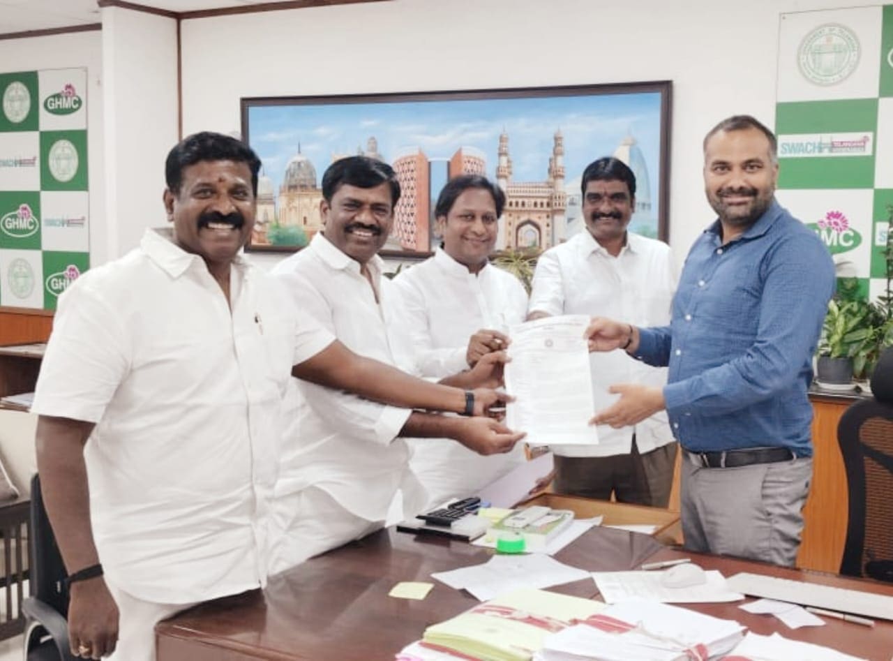 आउटसोर्सिंग कर्मचारियों की स्थायी सेवा की माँग