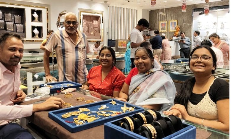 एसएलजे मानसून धमाका सेल में पोल्की और डायमंड ज्वेलरी