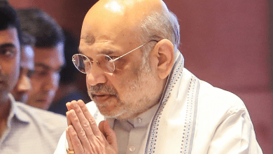 "फडणवीस-शिंदे-पवार सहित कई गणमान्य मौजूद"