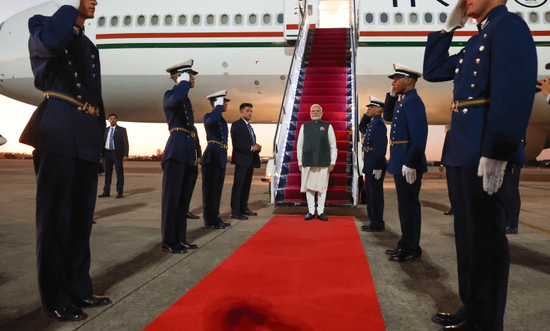 ब्रिक्स शिखर सम्मेलन के बाद ब्रासीलिया रवाना होते प्रधानमंत्री मोदी