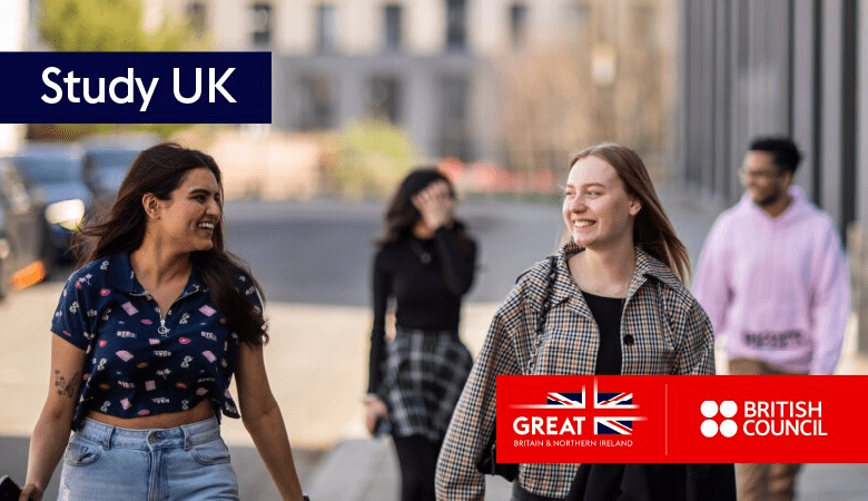 ब्रिटिश काउंसिल द्वारा स्टडी यूके प्री-डिपार्चर सत्र में भाग लेते छात्र
