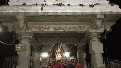 मंदिर परिसर में मोहर्रम पर रखे गए पीर की तस्वीर पर विरोध