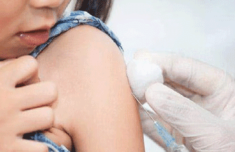 नन्हे बच्चों की तस्किन‑सीरिज़ टीकों की प्रतीक्षा