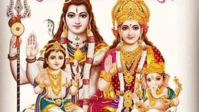 सावन मास में भगवान शिव की पूजा कर, अपने जीवन में सुख, समृद्धि और शांति प्राप्त करें।