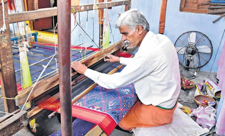तेलंगाना वीवर्स सेंटर को राष्ट्रीय पुरस्कार का सम्मान