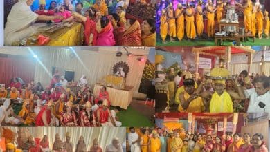 केसरबाग, आगापुरा स्थित श्री चंद्रप्रभु दिगम्बर जैन मंदिर में 16 दिवसीय शांतिनाथ महामंडल विधान की मंगलकारी आराधना के तहत शनिवार को आयोजित अनुष्ठान का दृश्य।