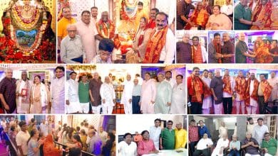 घांसी बाजार स्थित श्री राणी सती दादी मंदिर में माँ नारायणी फाउंडेशन के तत्वावधान में भाद्रपद अमावस्या पर आयोजित राणी सती दादी के भव्य मेले में मुख्य अतिथि राजेश कुमार अग्रवाल, रजनी अग्रवाल का सम्मान करते फाउंडेशन के अध्यक्ष मधुसूदन सौंथलिया, महासचिव आर.ए. अग्रवाल, कोषाध्यक्ष गिरधारीलाल अग्रवाल, ट्रस्टी राजकुमार अग्रवाल, रमेश भालोटिया, पवन अग्रवाल व अन्य। साथ में दादीजी का भव्य अलौकिक दरबार व दर्शन करते भक्तजन।