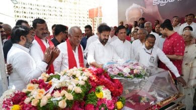 राजकीय सम्मान संग सुरवरम सुधाकर रेड्डी की विदाई