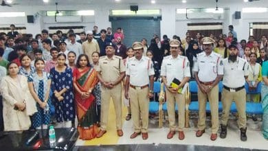 कॉलेज में यातायात नियमों पर जागरूकता सत्र का आयोजन