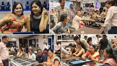 हैदराबाद में शिवराज लक्ष्मीचंद जैन ज्वेलर्स के 100% धमाका ऑफर में खुश ग्राहक