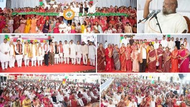 नुमाइश मैदान में लोक कल्याणकारी चातुर्मास समिति, त्रयनगर, हैदराबाद द्वारा आयोजित 53 दिवसीय प्रवचन माला के तहत प्रेम का पर्व रक्षाबंधन विषय पर प्रवचन देते हुए राष्ट्र संत श्री ललितप्रभ सागरजी। साथ में भाई-बहन राखियां बांधते हुए। अवसर पर उपस्थित अतिथि व समिति के पदाधिकारीगण।