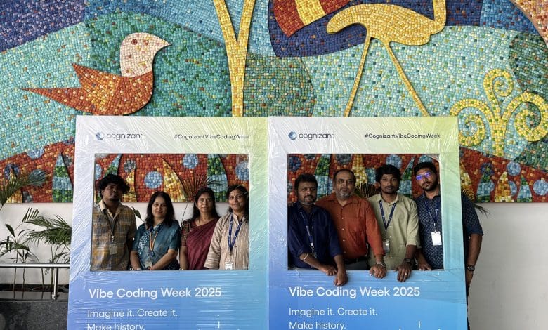 कॉग्निजेंट वाइब कोडिंग हैकाथॉन में कर्मचारियों की भागीदारी