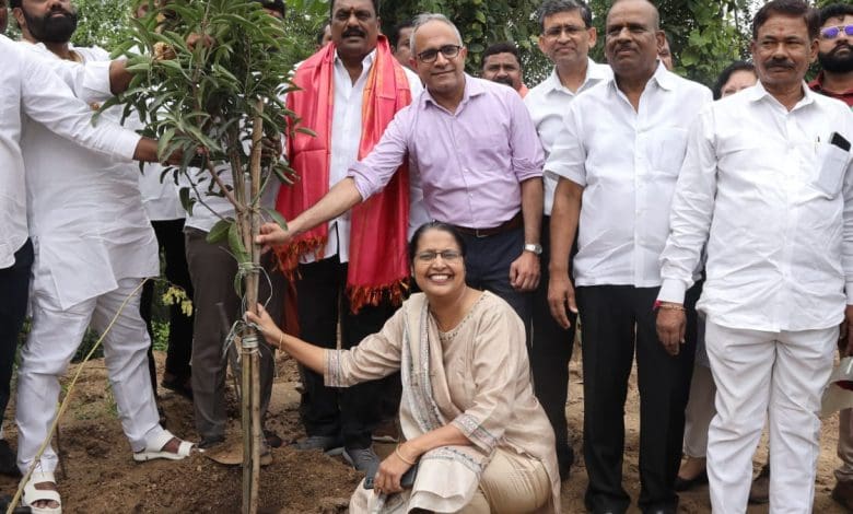 कोत्ता चेरुवु में झील संरक्षण और वन महोत्सव