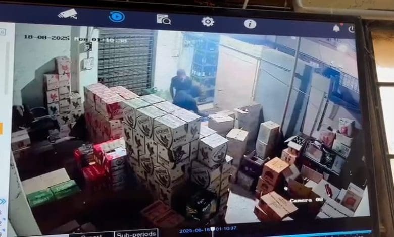 मेडचल पुलिस ने सीसीटीवी फुटेज की मदद से वाइन शॉप चोरी का मामला सुलझाया